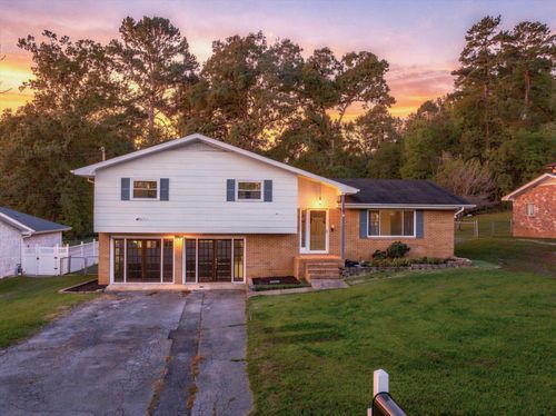 3428 Crabtree Dr, Chattanooga, TN, 37412-1114 | Card Image