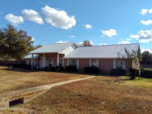 200 Flemming Ln, Indianola, MS, 38751-3741 | Card Image