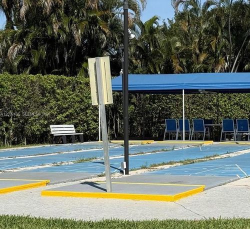 305-400 S Hollybrook Dr, Pembroke Pines, FL, 33025-1271 | Card Image
