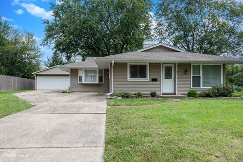 65 Eastfield Rd, Montgomery, IL, 60538-2401 | Card Image