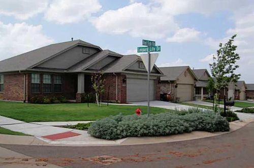 2700 Red Fish Rd, Norman, OK, 73069 | Card Image