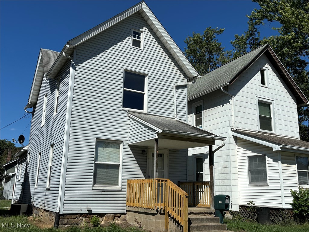 6th St, Massillon, OH 44647