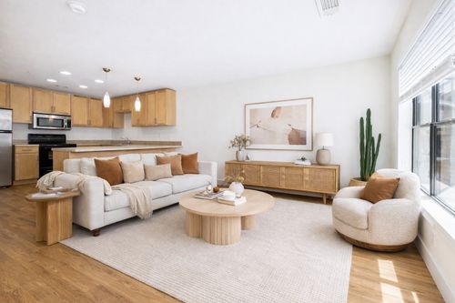 apt-120-711 W 32nd St, Austin, TX, 78705-2202 | Card Image