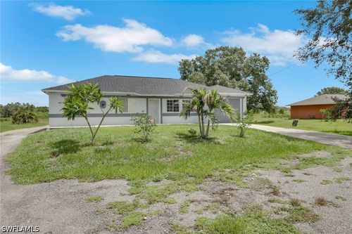 4075 24th Ave Ne, Naples, FL, 34120-8928 | Card Image