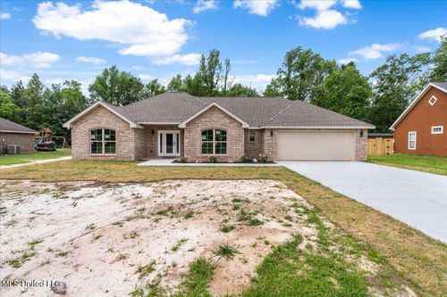 15 Gentle Breeze Drive, Carriere, MS, 39426 | Card Image