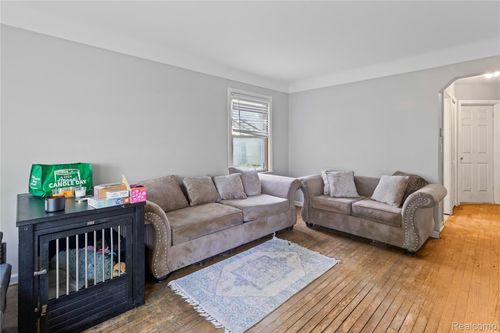 20235 Ferguson St, Detroit, MI, 48235-2113 | Card Image