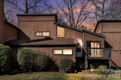 6102 Honeysuckle Ln, Charlotte, NC, 28212-0820 | Card Image