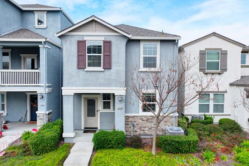 3298 New York Rd, West Sacramento, CA, 95691-6461 | Card Image