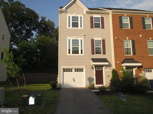 1813 Wind Gate Rd, HALETHORPE, MD, 21227-2577 | Card Image