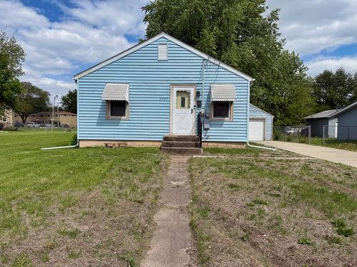 3607 9th St, Rock Island, IL, 61201-5943 | Card Image