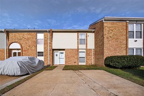 5366 Commons Ct, Virginia Beach, VA, 23462-3534 | Card Image