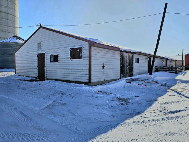 36x108 Calf Barn | Image 52
