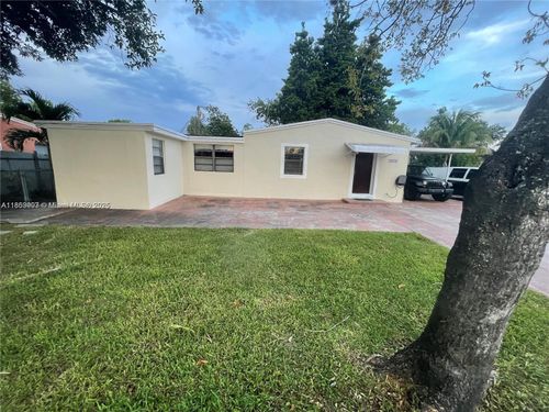18201 Nw 4th Ave, Miami Gardens, FL, 33169-4361 | Card Image