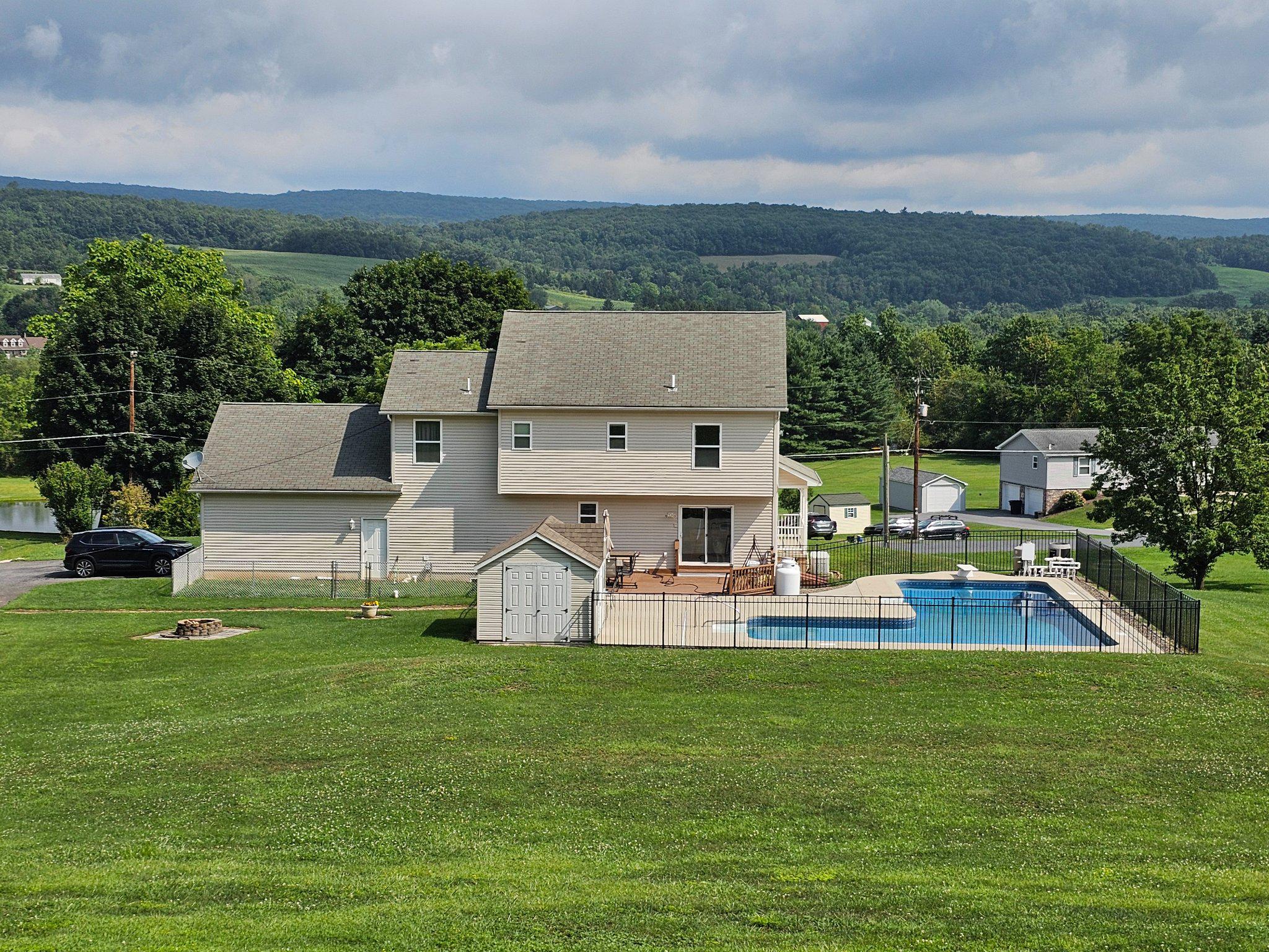 Residential in TAMAQUA 3
