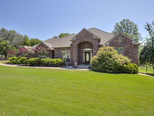 7373 S 283rd East Ave, Broken Arrow, OK, 74014-5719 | Card Image