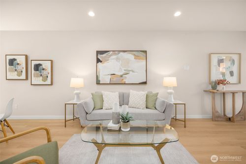 2805 S Charles St, Seattle, WA, 98144-3158 | Card Image