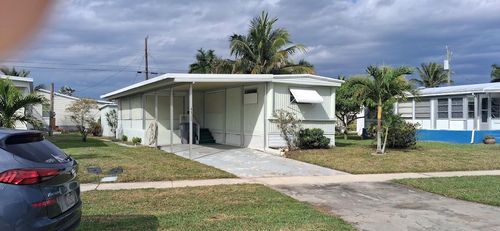 4135 Meadow View Dr, Boynton Beach, FL, 33436-2613 | Card Image