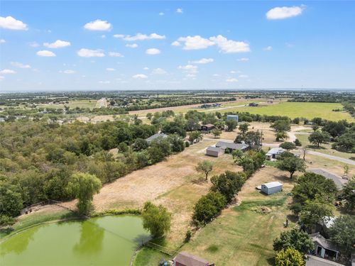 296 Ish St, China Spring, TX, 76633-2941 | Card Image