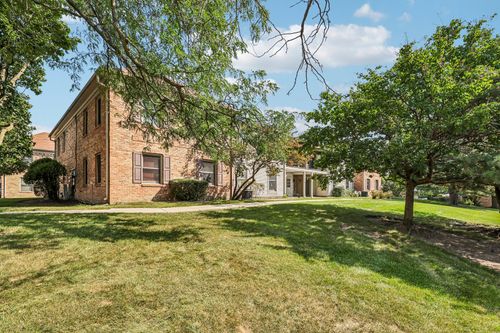 b-1760 Bristol Walk Walk, Hoffman Estates, IL, 60169 | Card Image