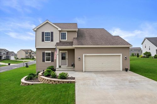 W1171 Meadowsweet Pass, Ixonia, WI, 53036-9552 | Card Image