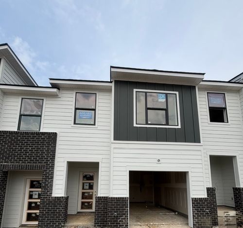 913 Tellico St, Gallatin, TN, 37066-6286 | Card Image