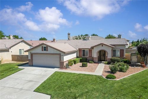 1219 W Holguin St, Lancaster, CA, 93534-5437 | Card Image