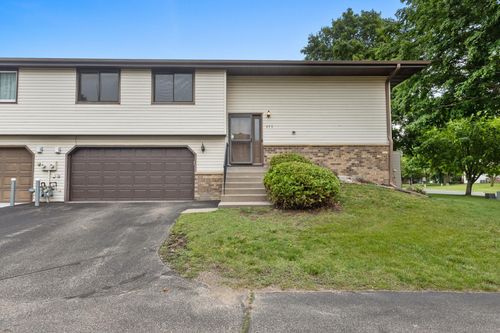 653 E 143rd St, Burnsville, MN, 55337-4608 | Card Image