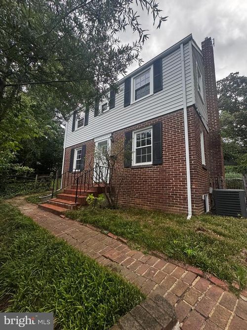 908 Glaizewood Ct, TAKOMA PARK, MD, 20912-5836 | Card Image
