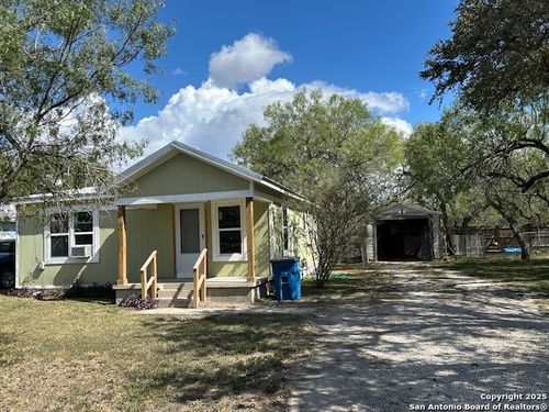 224 Hazen Ave, Sinton, TX, 78387-2343 | Card Image