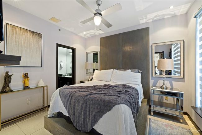 UNIT-203 - 813 Travis St, Condo with 3 bedrooms, 2 bathrooms and null parking in Mission TX | Image 11