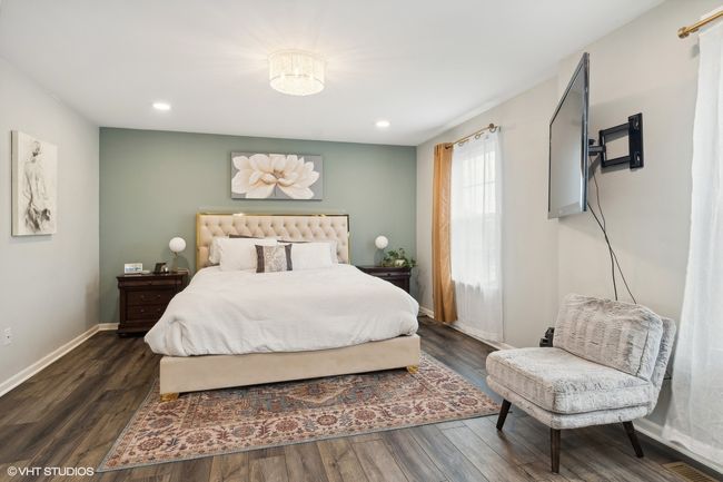 541 Regal Ln, House other with 4 bedrooms, 3 bathrooms and 2 parking in Bolingbrook IL | Image 12