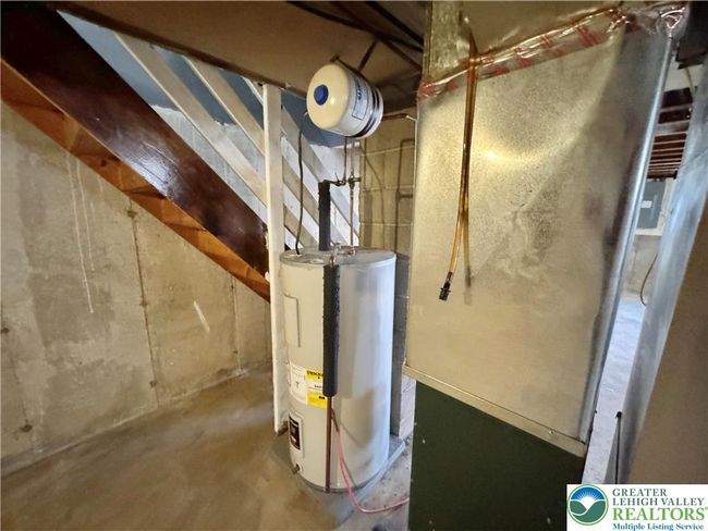 909 Genesee St, House other with 3 bedrooms, 1 bathrooms and null parking in Allentown PA | Image 17