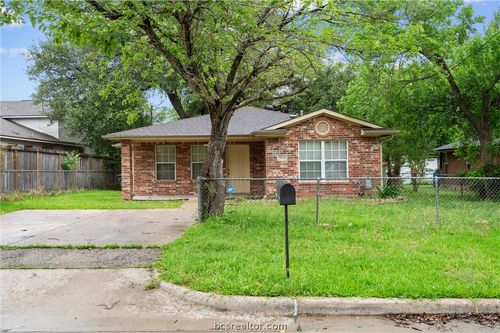 504 Thompson St, College Station, TX, 77840-6149 | Card Image