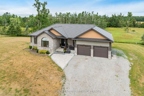 520 Horseshoe Valley Rd E, Coldwater, ON, L0K1E0 | Card Image