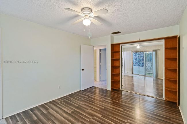 961 Schumann Dr, House other with 3 bedrooms, 2 bathrooms and null parking in Sebastian FL | Image 8
