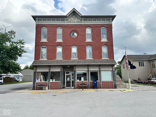 405 N Church St, Lizton, IN, 46149-9902 | Card Image