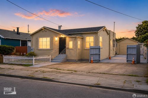 370 Walnut St, San Bruno, CA, 94066-3238 | Card Image