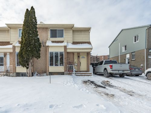 835 Rue Schubert, Brossard, QC, J4X1X6 | Card Image