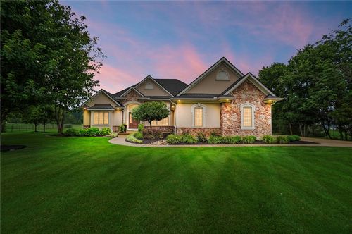 8010 Country Brook Ct, Springboro, OH, 45066-8472 | Card Image