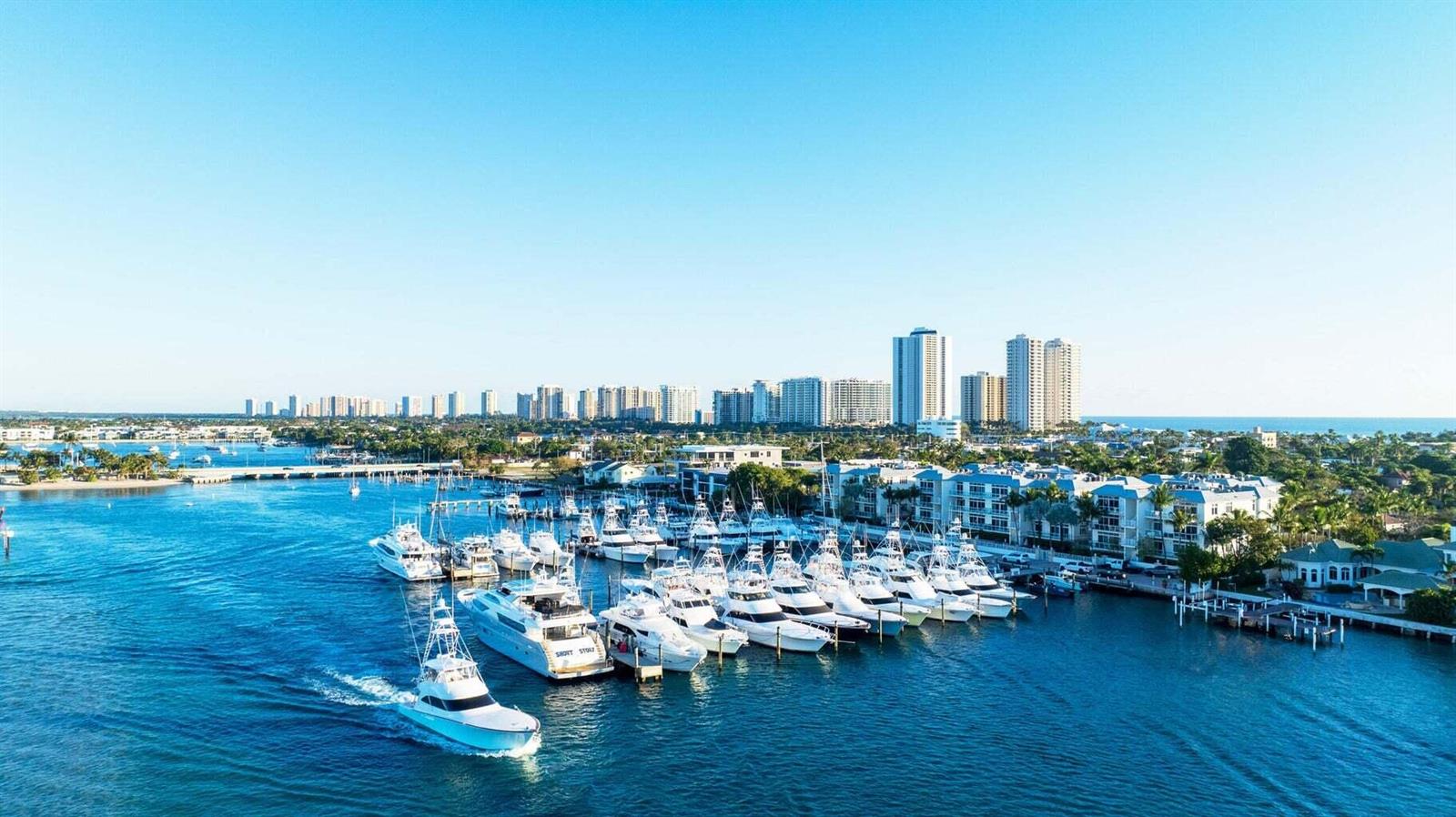 Residential in Palm Beach Shores 4