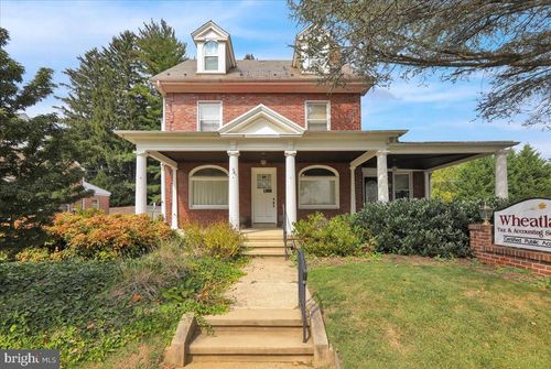 325 E Lancaster Ave, Reading, PA, 19607-2633 | Card Image