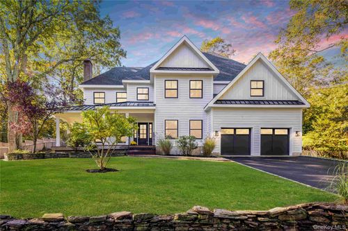 480 Eastwood Dr, Cutchogue, NY, 11935-2208 | Card Image