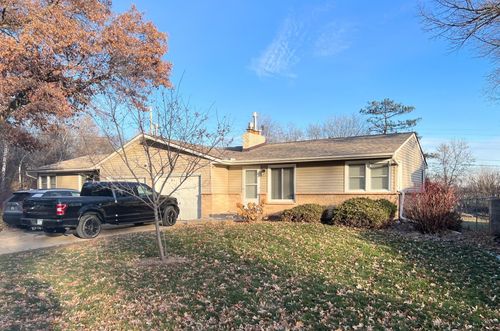 13709 Country Ln, Burnsville, MN, 55337-4889 | Card Image