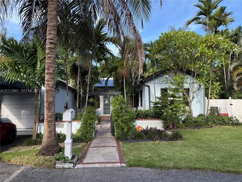 12015 Ne 6th Ave, Biscayne Park, FL, 33161-6225 | Card Image