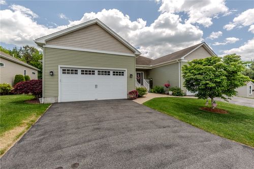 160 Allegra Ln, North Kingstown, RI, 02852-5242 | Card Image