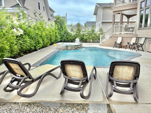 7463 Ocean Dr, Avalon, NJ, 08202-1041 | Card Image