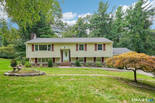 6 Hillcrest Rd, Bethel, CT, 06801-1210 | Card Image