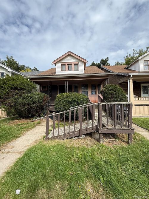 4630 Bewick St, Detroit, MI, 48214-1563 | Card Image