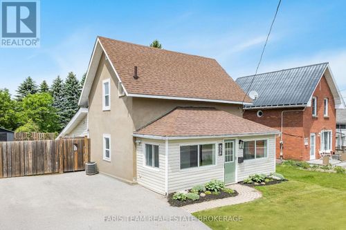 654 Victoria St, Midland, ON, L4R1A7 | Card Image
