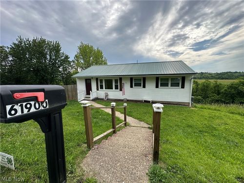 61900 Fairview Rd, Barnesville, OH, 43713-9785 | Card Image